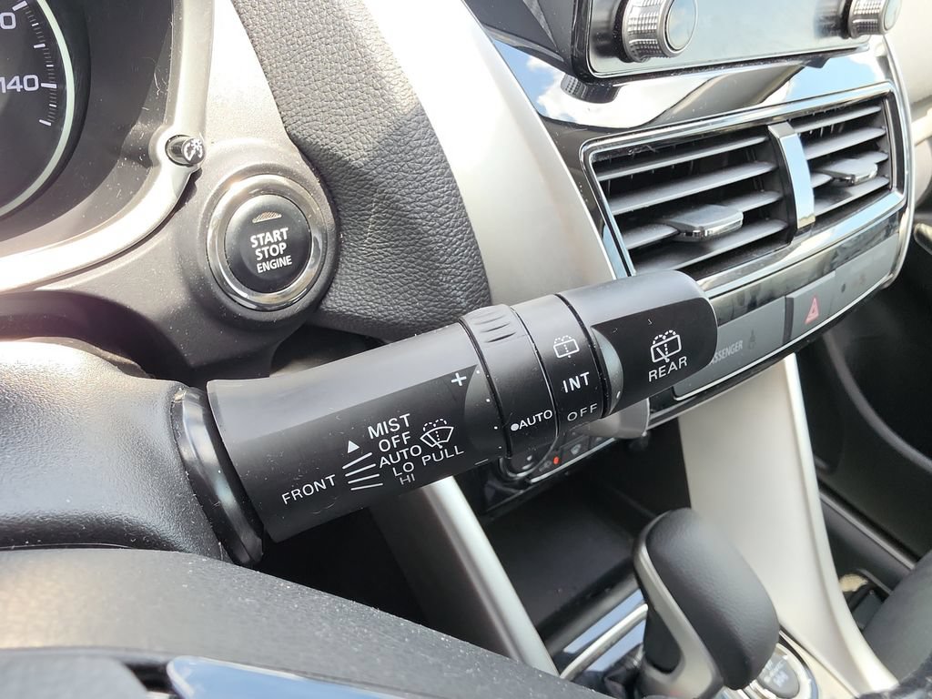 Used 2024 Mitsubishi Eclipse Cross SE AWD/4WD image 24