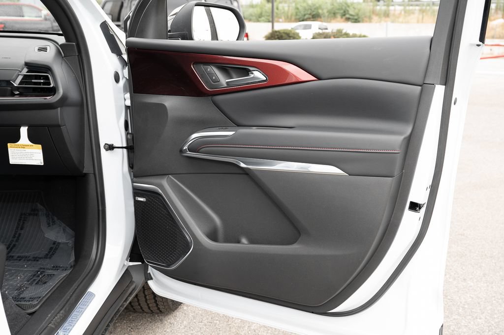 New 2026 Chevrolet Traverse Z71 w/ Enhanced Driving Package AWD/4WD image 42