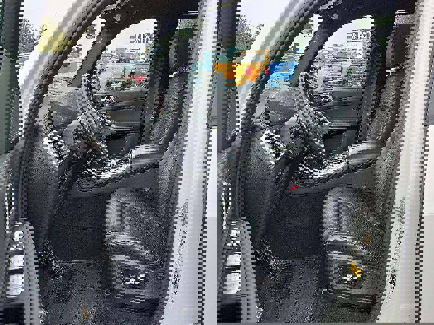 Used 2023 BMW X7 M60i w/ Executive Package image 21