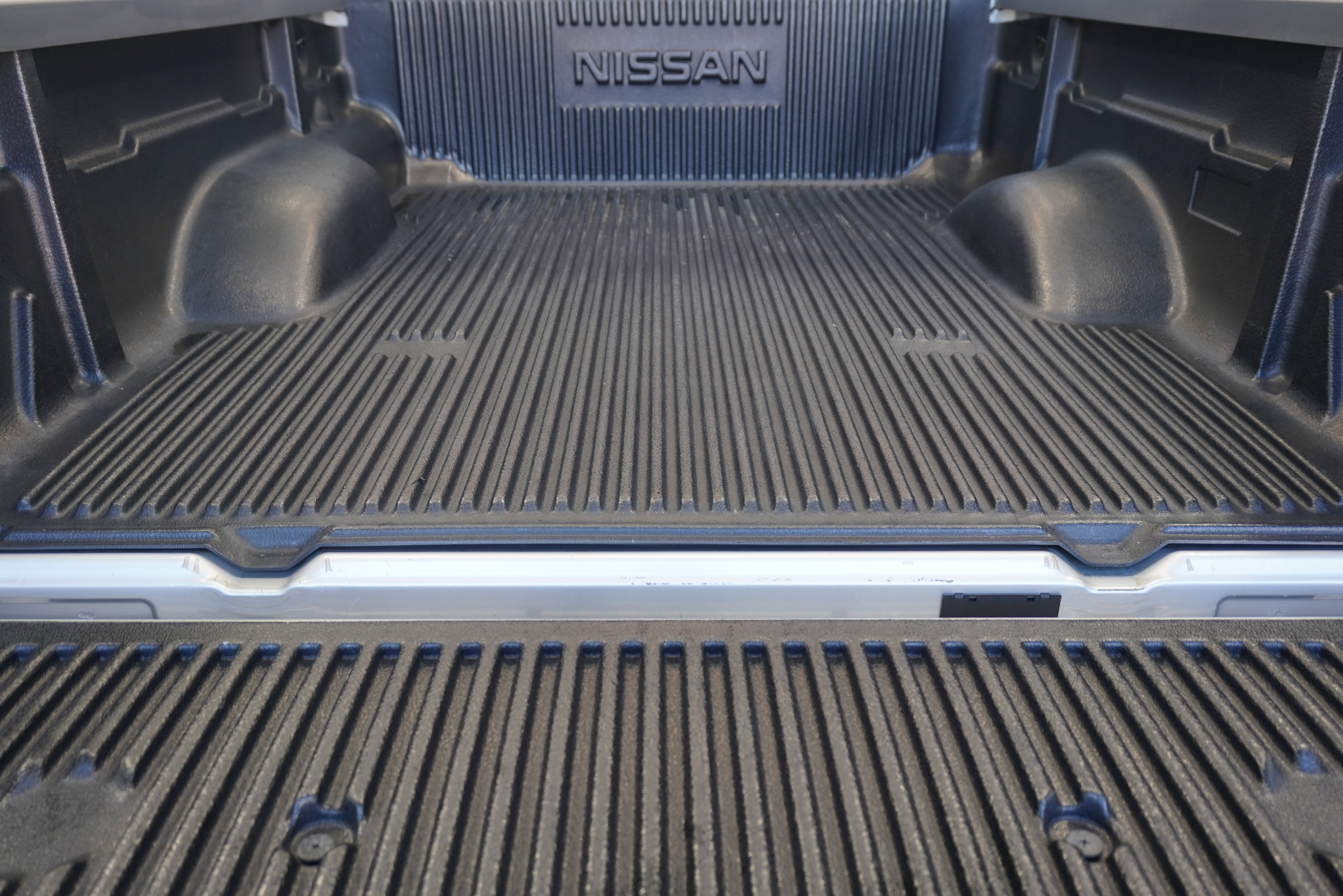 Used 2013 Nissan Frontier SV image 20