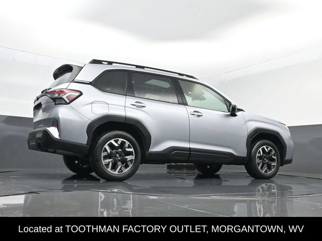 Used 2025 Subaru Forester Premium AWD/4WD image 25
