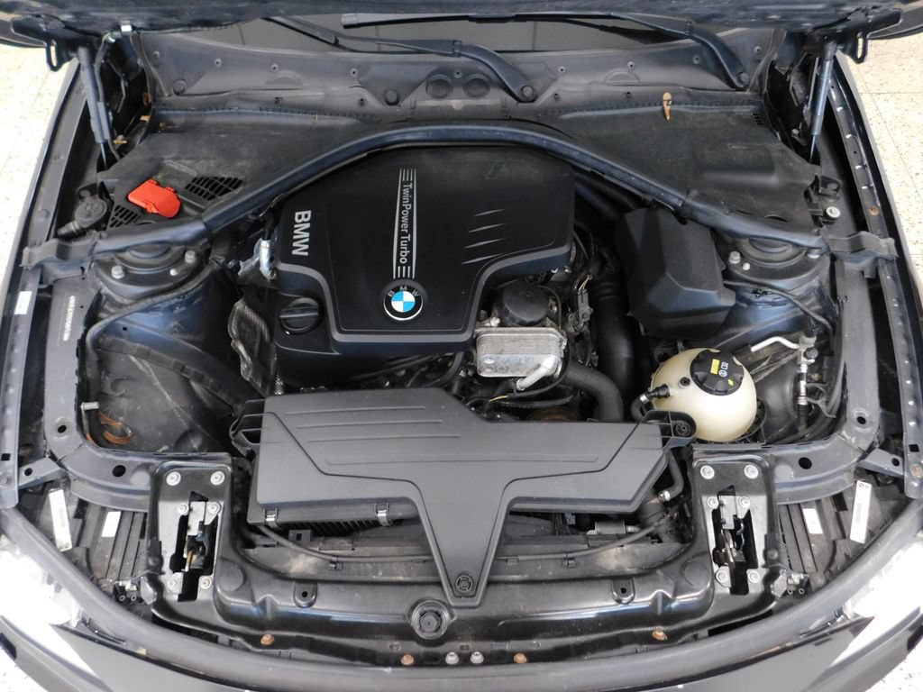 Used 2015 BMW 328i xDrive Wagon AWD/4WD image 12