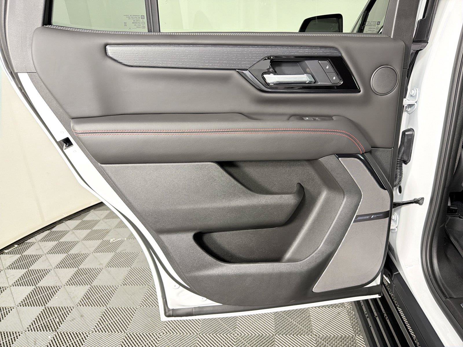 New 2026 GMC Yukon AT4 Ultimate AWD/4WD image 23