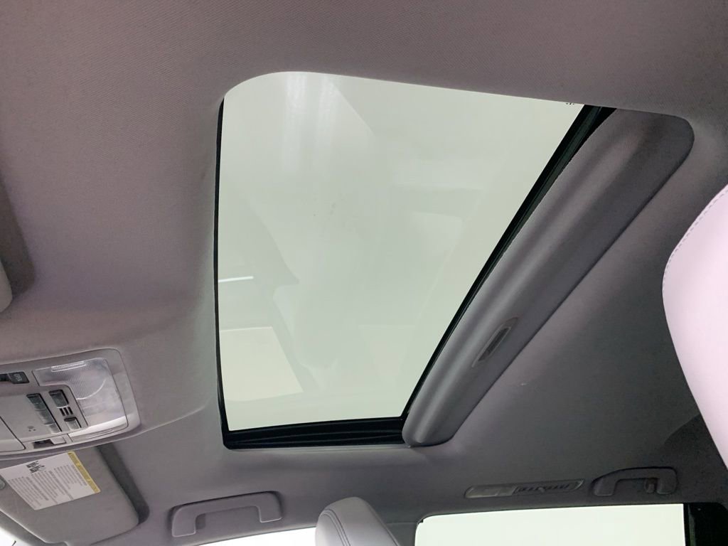 Used 2015 Toyota Highlander Limited image 32