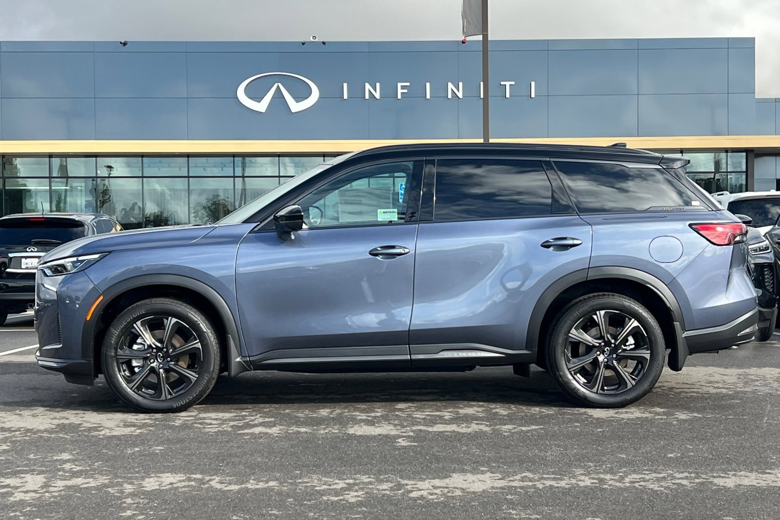 New 2026 INFINITI QX60 Autograph w/ Autograph Tech Package image 2