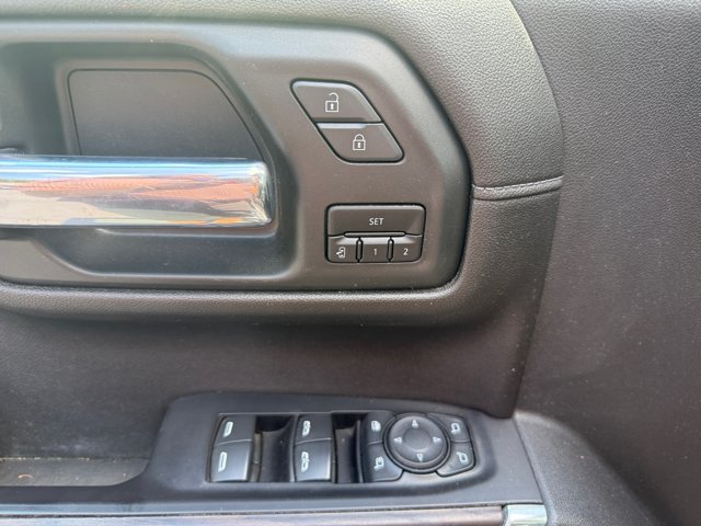 Used 2020 GMC Sierra 1500 SLT w/ SLT Premium Plus Package AWD/4WD image 16