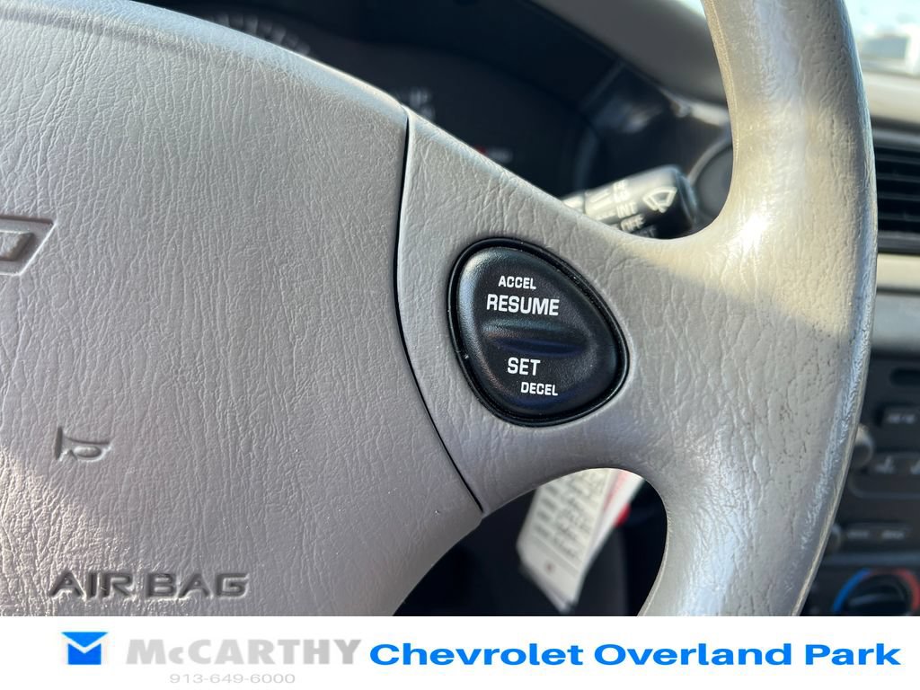 Used 2003 Chevrolet Malibu V6 w/ Preferred Equipment Group 1 FWD image 13