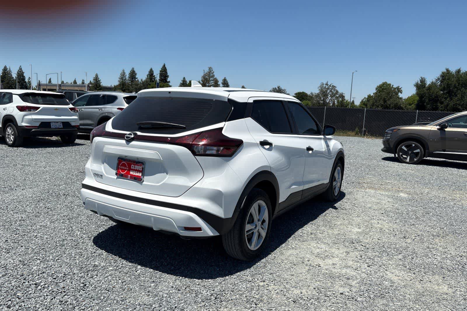 Used 2023 Nissan Kicks S w/ Interior Electronics Package FWD image 3