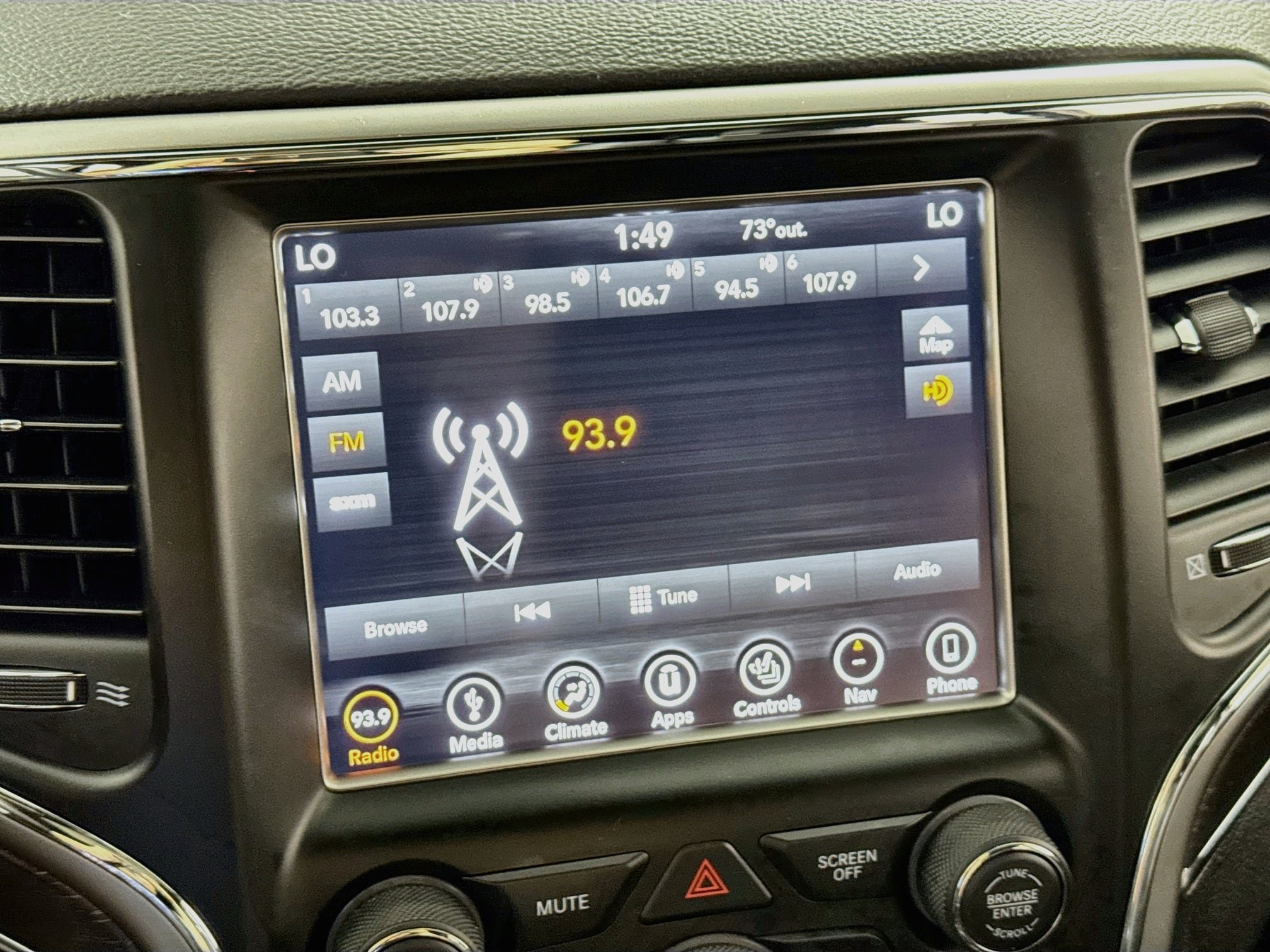 Used 2018 Jeep Grand Cherokee Limited AWD/4WD image 18