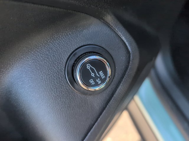 Used 2025 Chevrolet TrailBlazer LT w/ Convenience Package FWD image 18