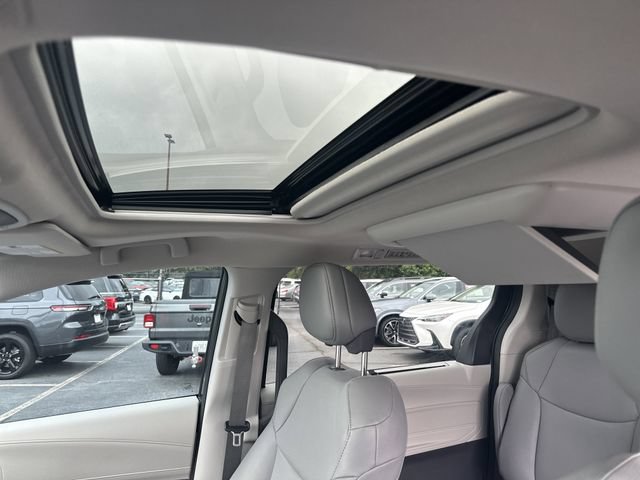 Certified 2024 Toyota Sienna XLE w/ XLE Plus Package FWD image 24
