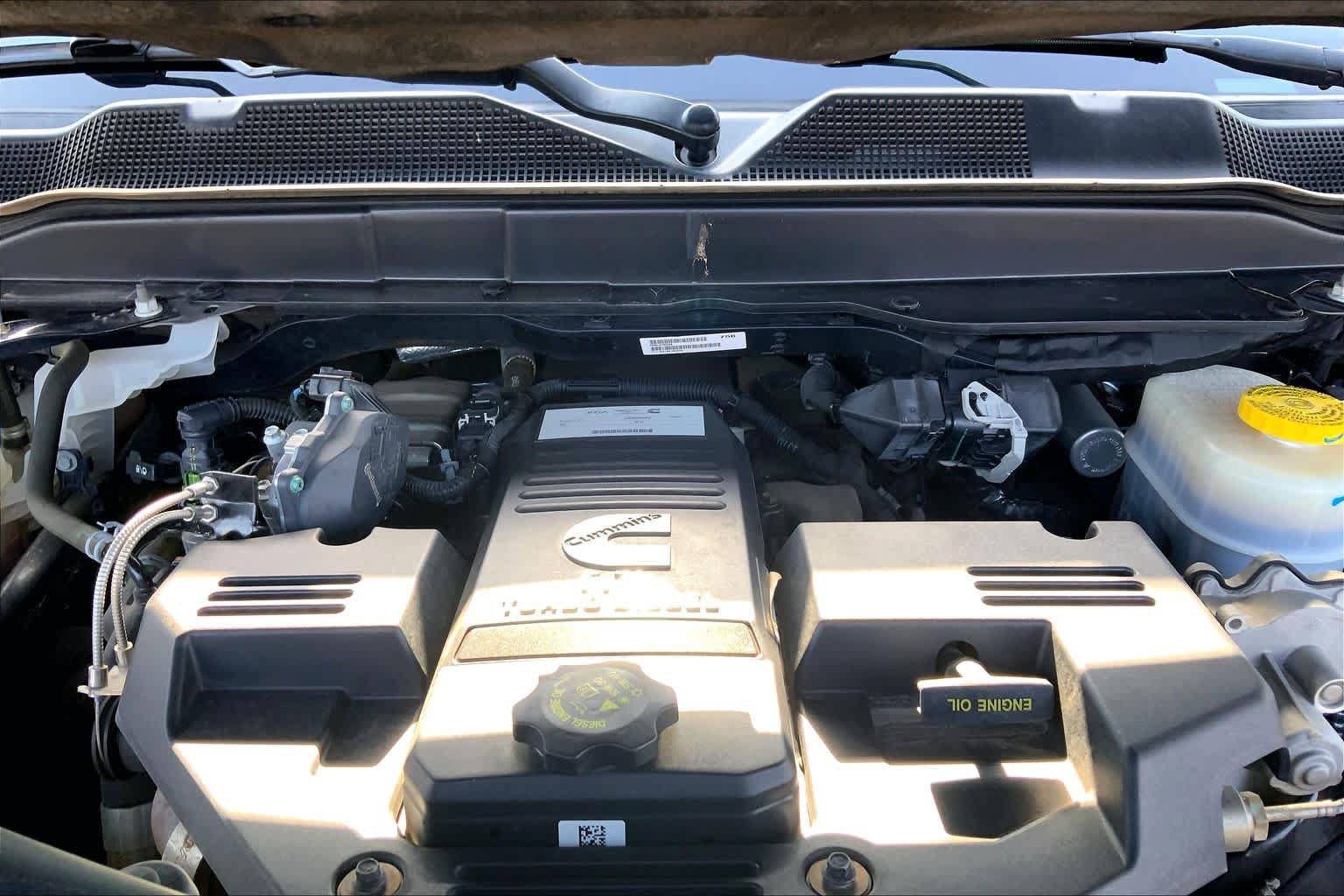 Used 2021 RAM 2500 Limited AWD/4WD image 32