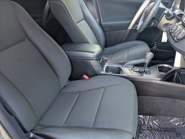 Used 2018 Toyota RAV4 LE image 18