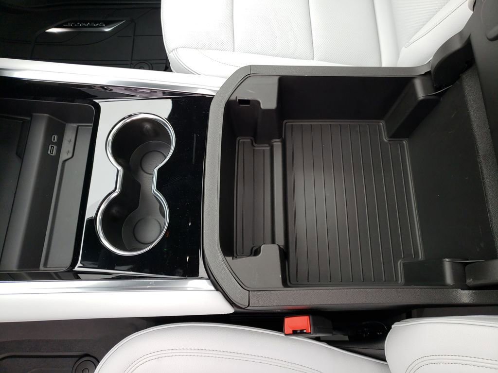 New 2026 Chevrolet Suburban Premier w/ Sun And Tow Package image 24