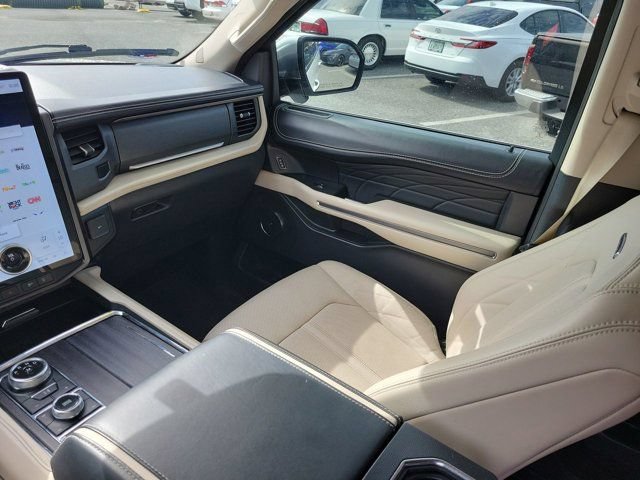 Used 2022 Ford Expedition Max Platinum AWD/4WD image 23