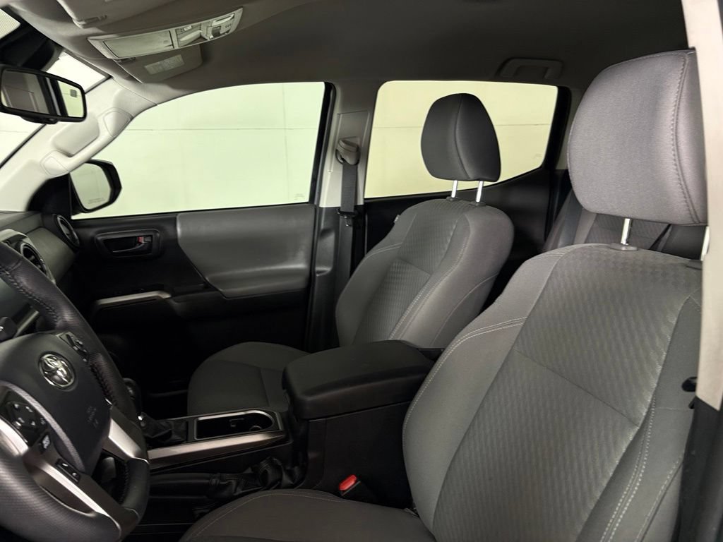 Used 2023 Toyota Tacoma SR5 RWD image 21