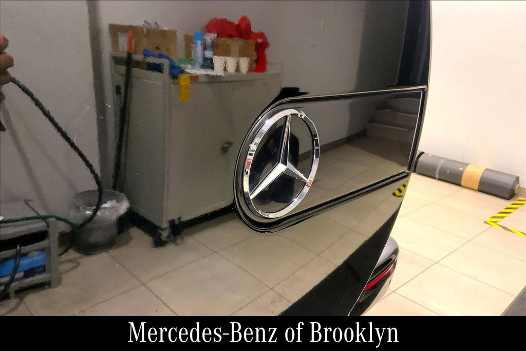 Used 2025 Mercedes-Benz G 550 image 34