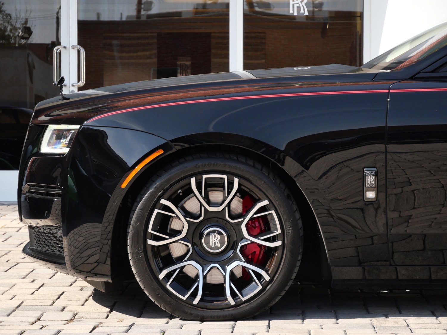 Used 2022 Rolls-Royce Ghost Black Badge image 12