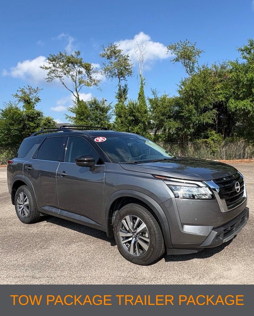 Used 2024 Nissan Pathfinder SL AWD/4WD image 5