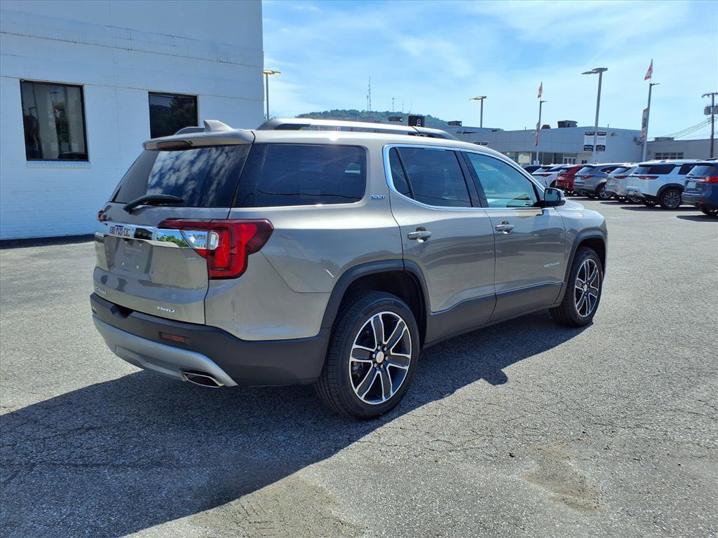 Used 2022 GMC Acadia SLT w/ Preferred Package AWD/4WD image 3