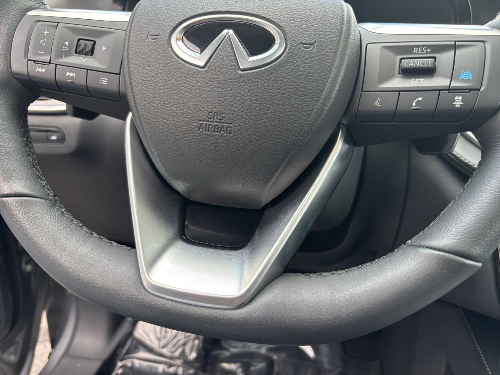 Used 2026 INFINITI QX60 Luxe FWD image 30