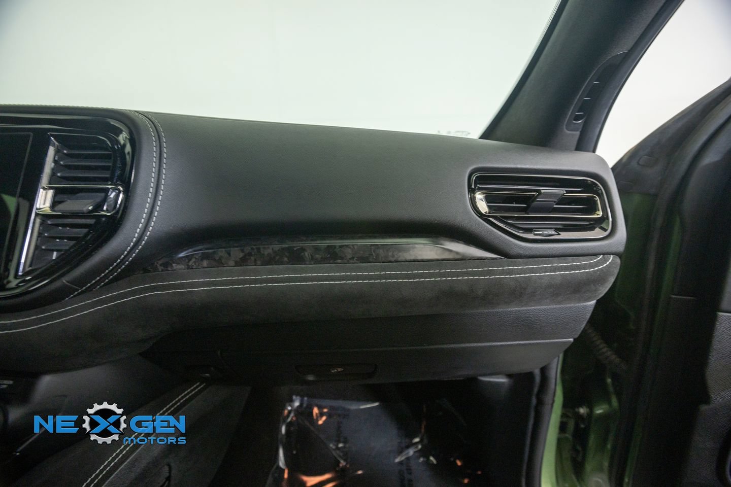 Used 2021 Dodge Durango SRT Hellcat w/ Premium Interior Group AWD/4WD image 45