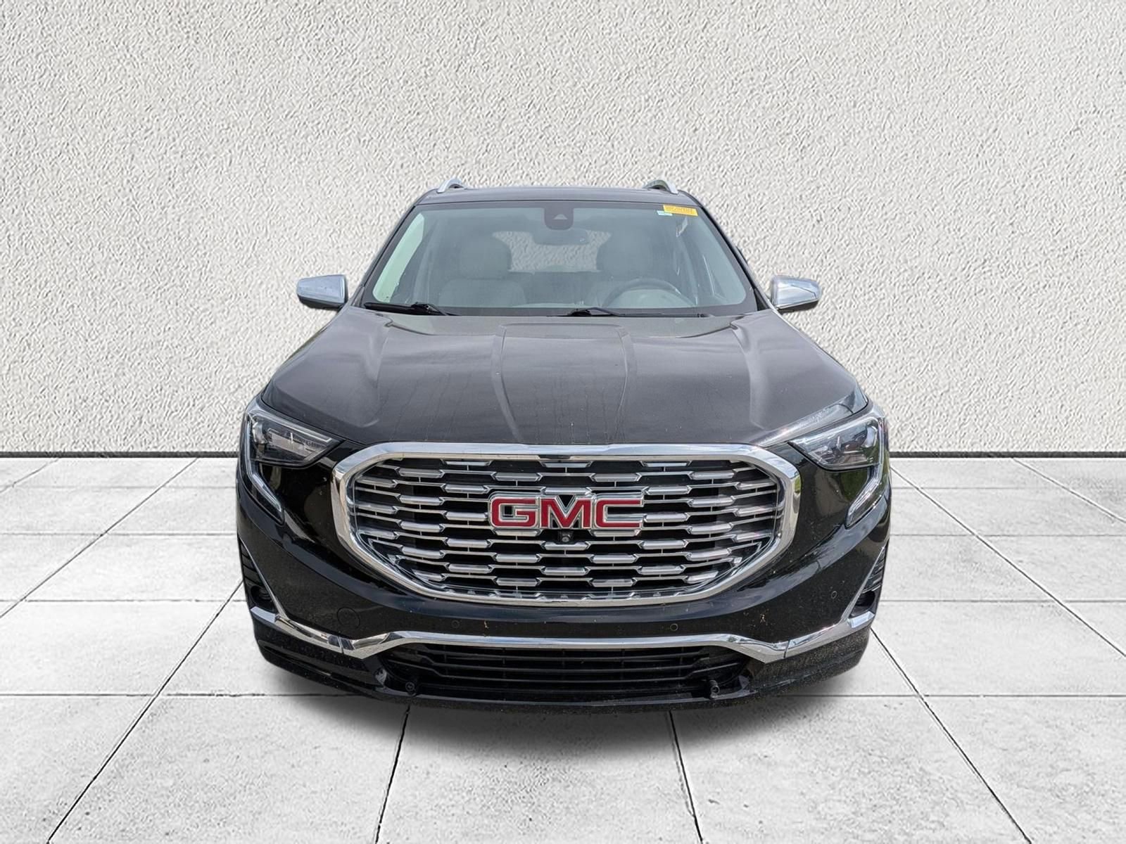 Used 2020 GMC Terrain Denali w/ Denali Premium Package image 8