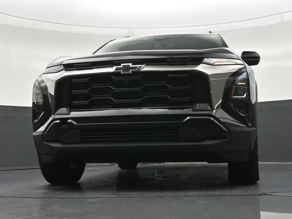 Used 2025 Chevrolet Equinox ACTIV w/ Safety and Technology Package FWD image 31