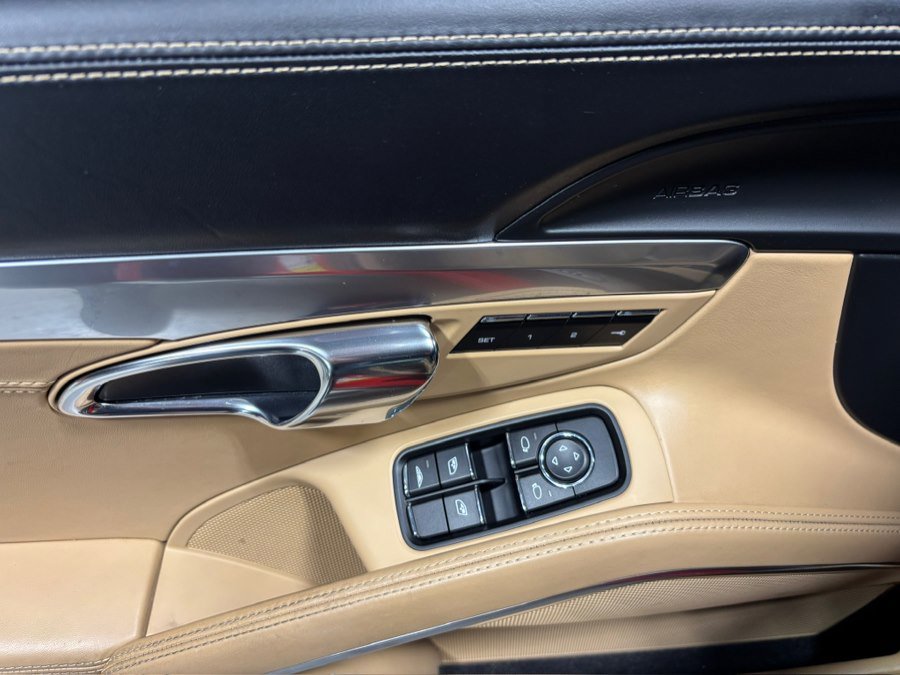 Used 2015 Porsche 911 Carrera image 9