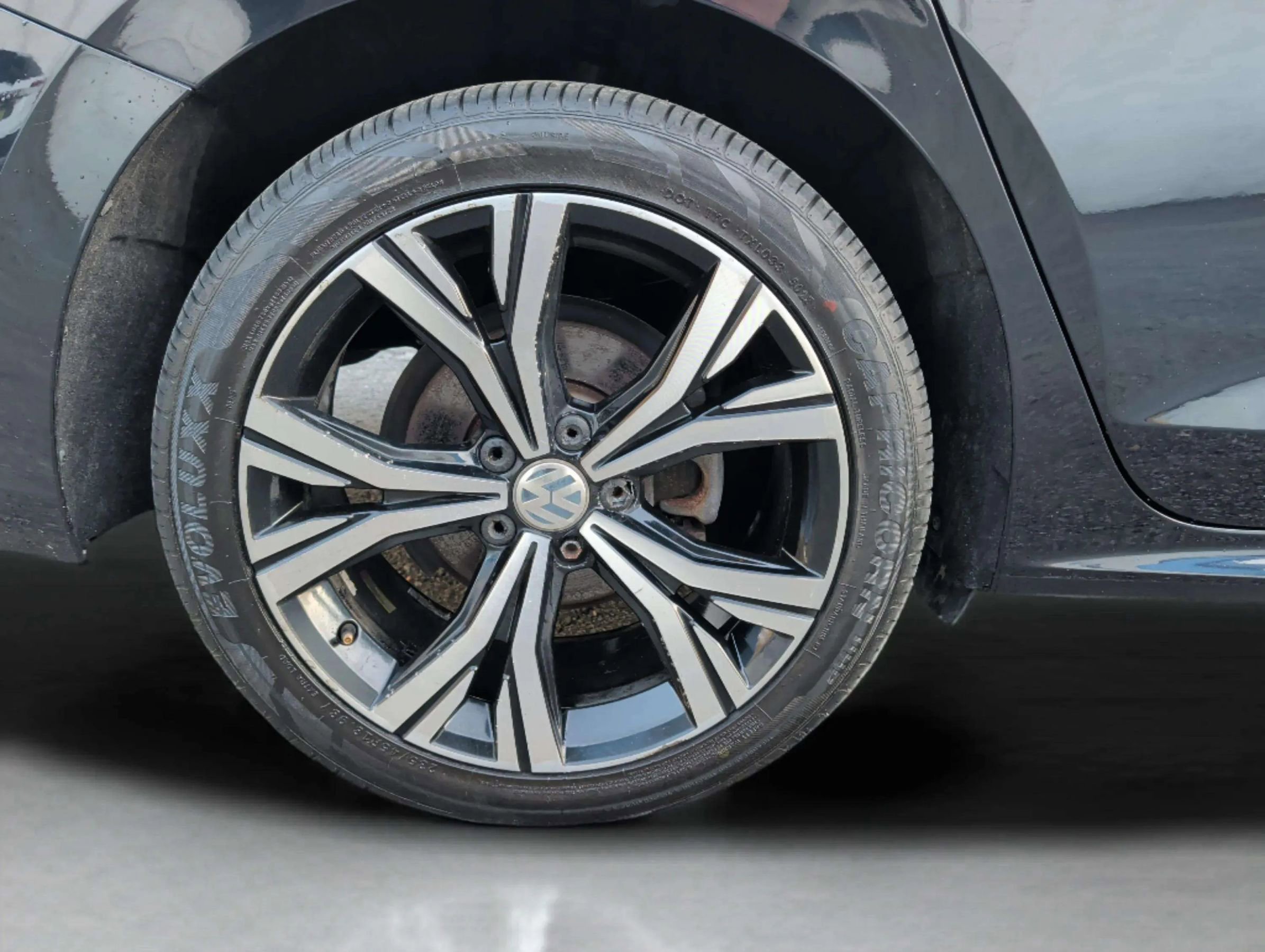 Used 2020 Volkswagen Passat 2.0T SEL image 40