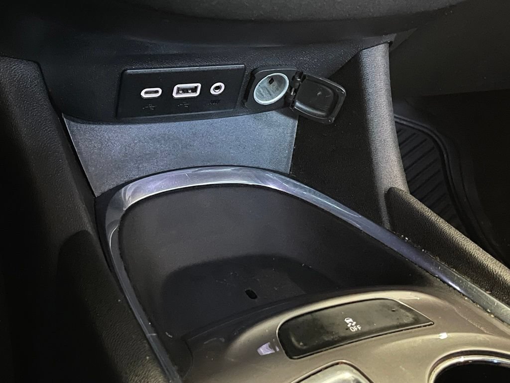 Used 2021 Chevrolet Malibu LT FWD image 19