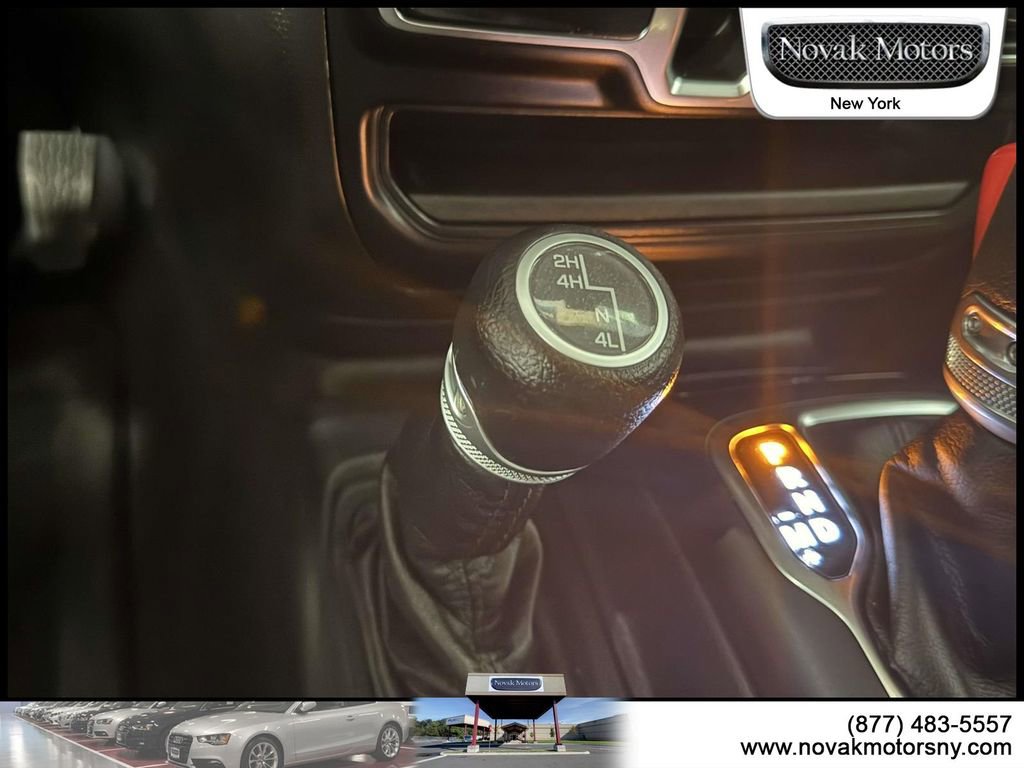 Used 2021 Jeep Gladiator Sport AWD/4WD image 23
