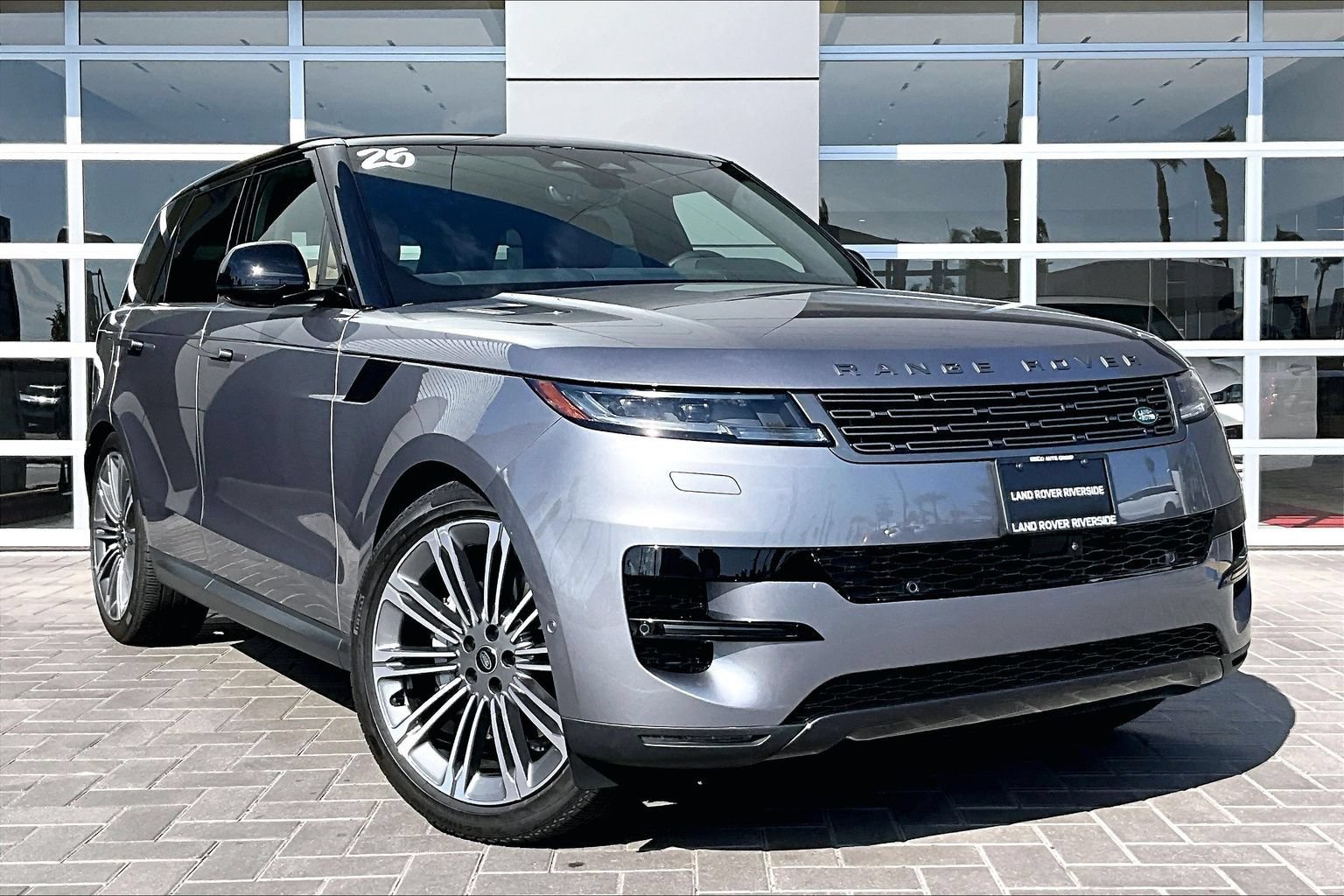 Certified 2025 Land Rover Range Rover Sport SE AWD/4WD image 3