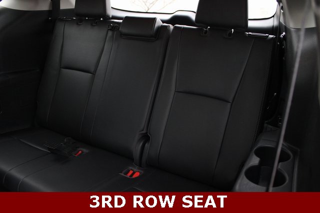 Used 2020 Toyota Highlander Limited image 21