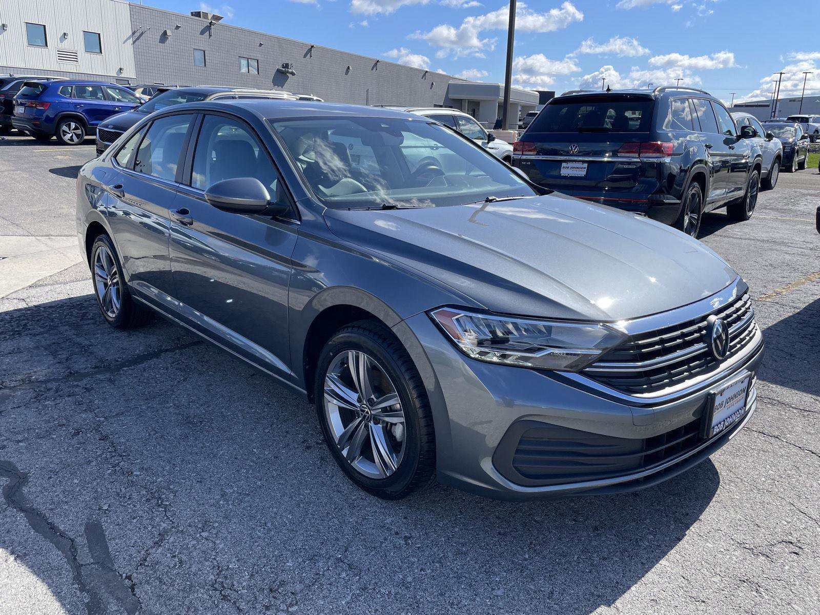 Used 2023 Volkswagen Jetta SE