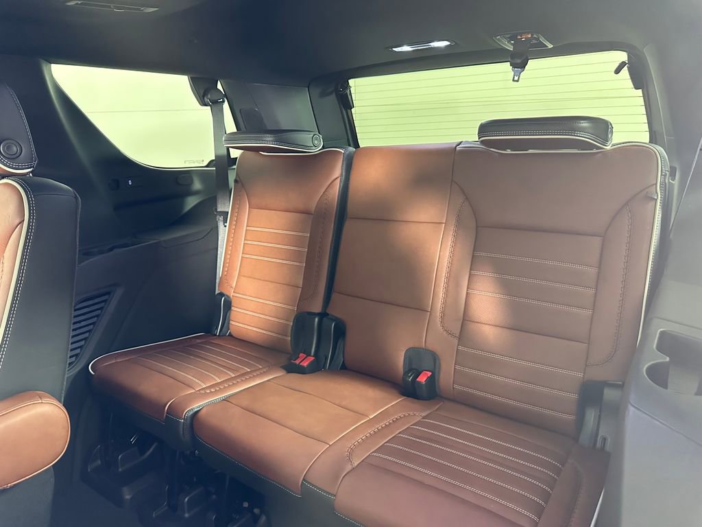 Used 2023 GMC Yukon Denali Ultimate image 24