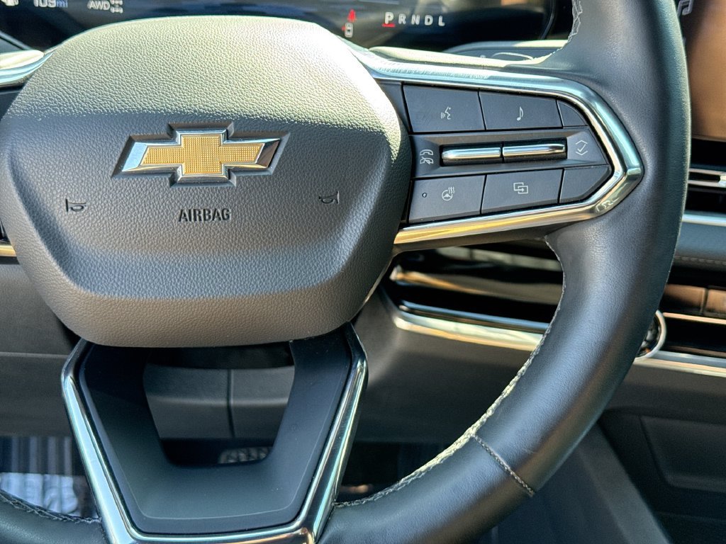 Used 2025 Chevrolet Equinox LT w/ Safety and Technology Package AWD/4WD image 18