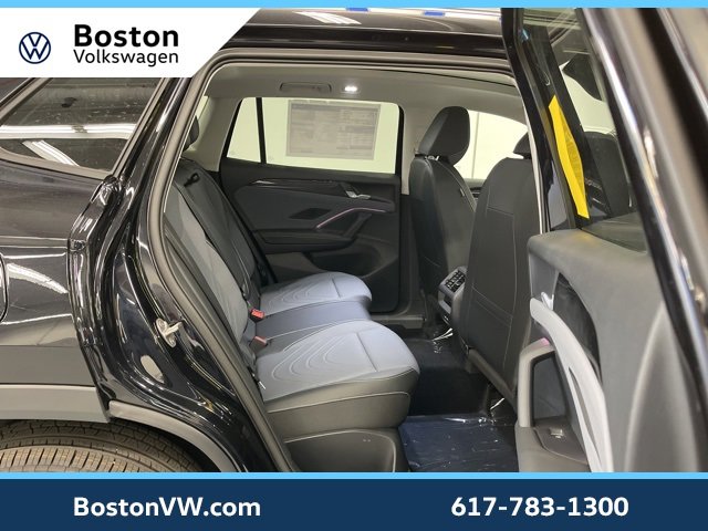 New 2026 Volkswagen Tiguan SE image 12