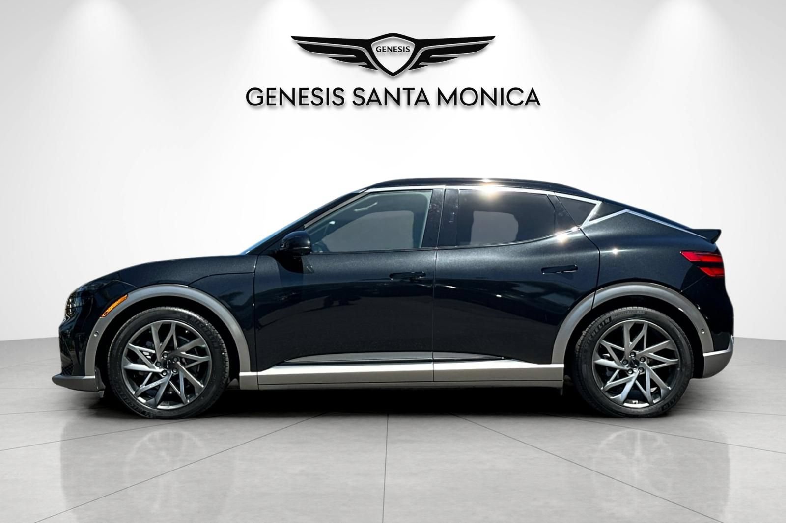 Used 2023 Genesis GV60 Advanced w/ Cargo Package AWD/4WD image 9