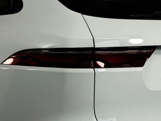 New 2026 Jaguar F-PACE R-Dynamic S image 16