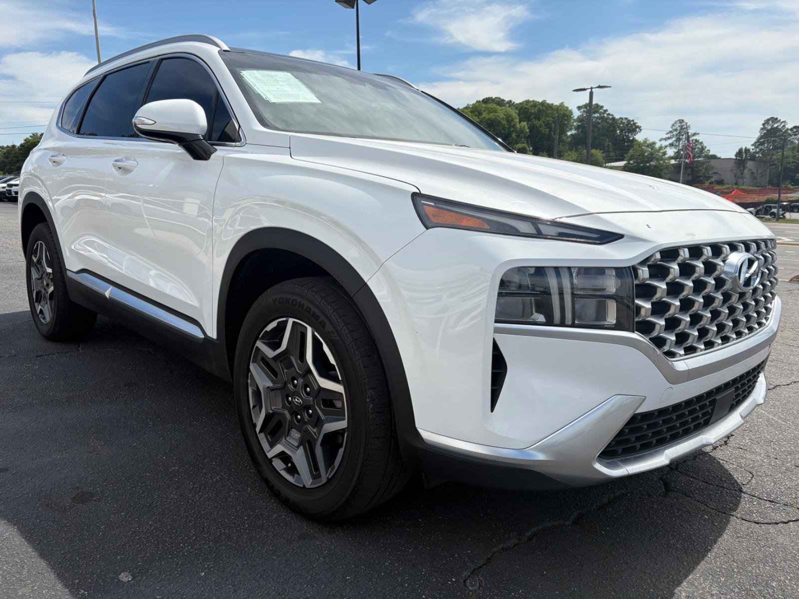 Used 2022 Hyundai Santa Fe SEL Premium w/ Cargo Package AWD/4WD image 3