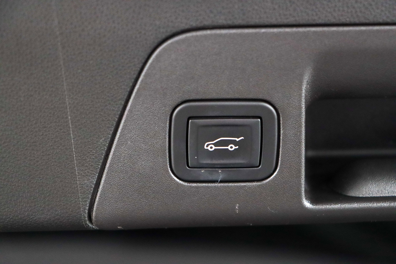 Used 2023 Buick Envision Essence w/ Sport Touring Package AWD/4WD image 30