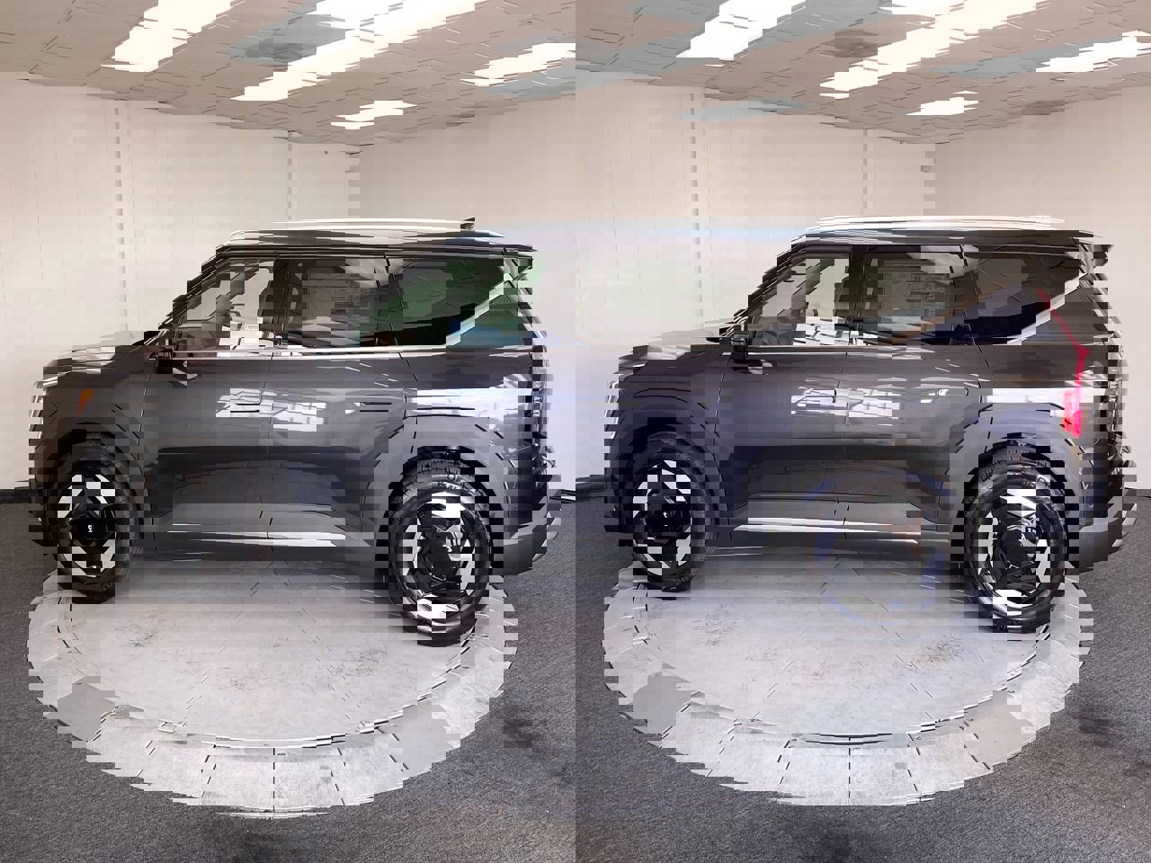 New 2026 Kia EV9 Wind image 2