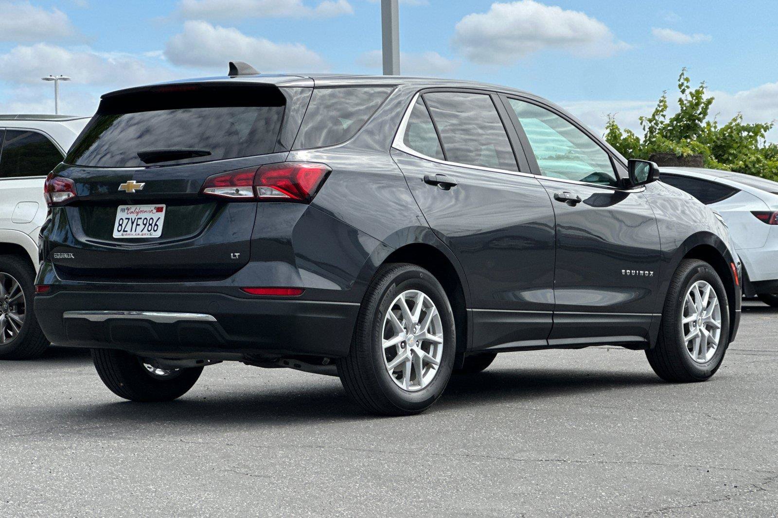 Used 2022 Chevrolet Equinox LT FWD image 3