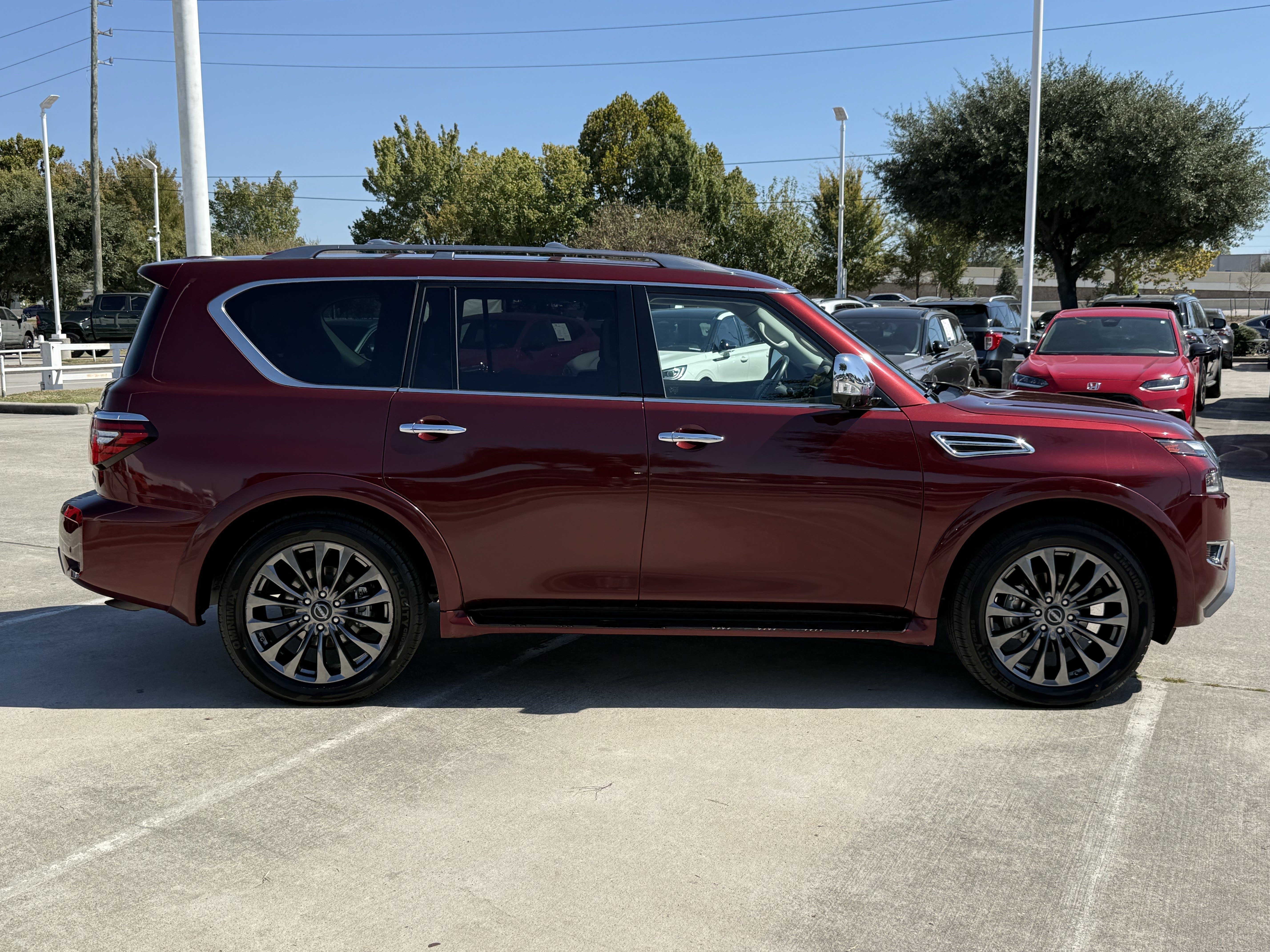 Used 2023 Nissan Armada Platinum w/ Captain's Chairs Package AWD/4WD image 3