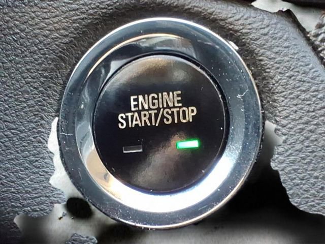 Used 2018 Chevrolet Impala LT image 20