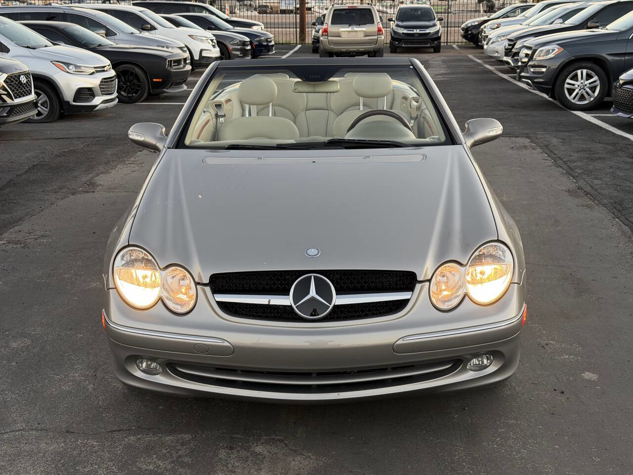 Used 2005 Mercedes-Benz CLK 320 Cabriolet image 12