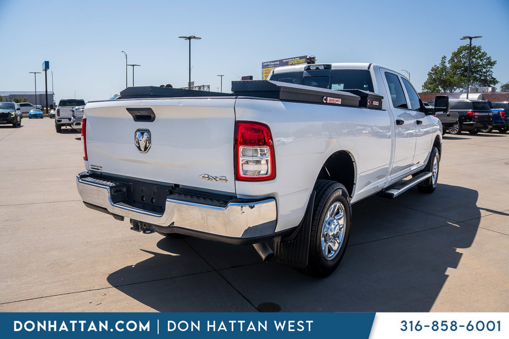 Used 2024 RAM 3500 Tradesman w/ Chrome Appearance Group AWD/4WD image 29
