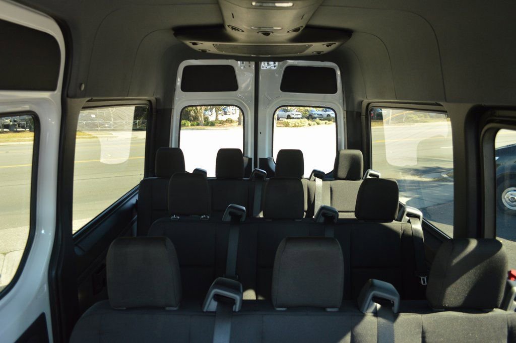 Used 2024 Mercedes-Benz Sprinter 2500 image 25