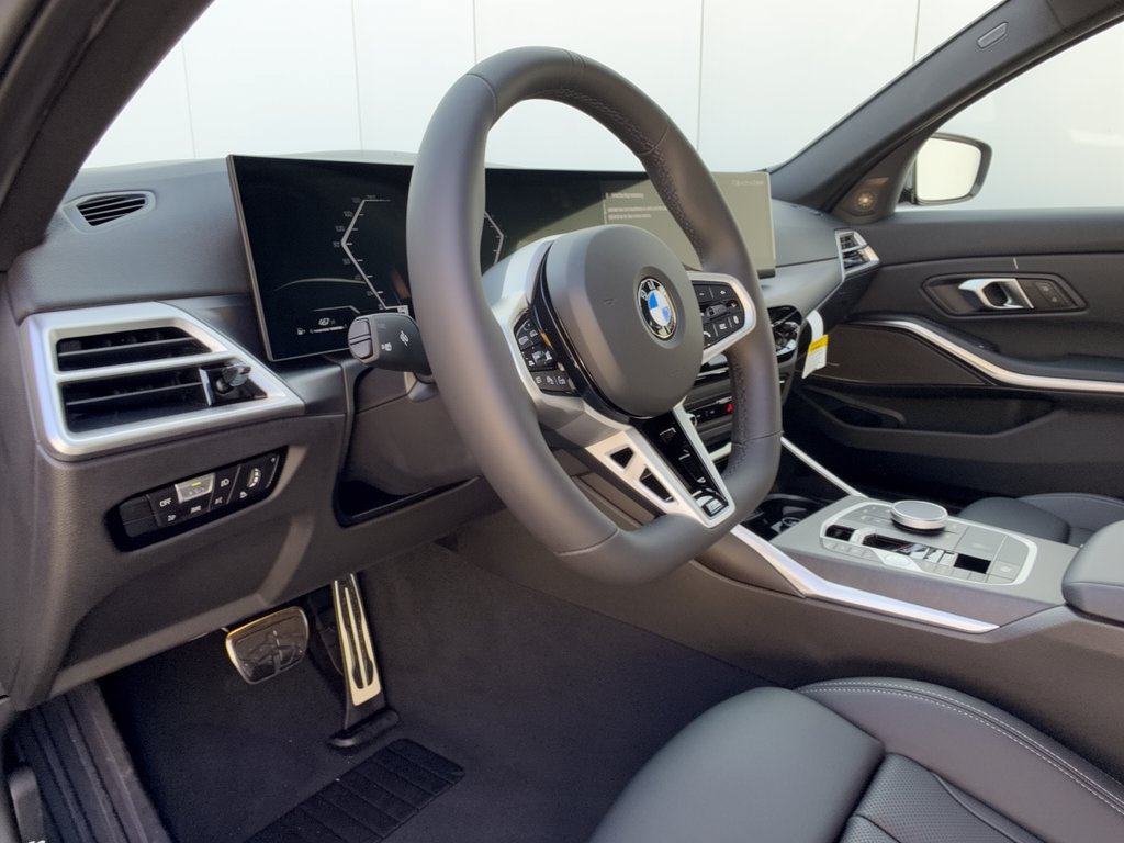 New 2026 BMW 330i xDrive Sedan w/ M Sport Package AWD/4WD image 4